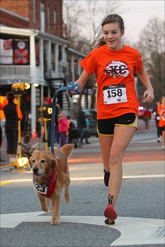 Click me!
Faith Cline Elf Trot and Merry Mile 2013