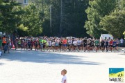 Race #909, Row 1, Column 4