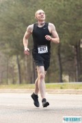 Race #910, Row 28, Column 4